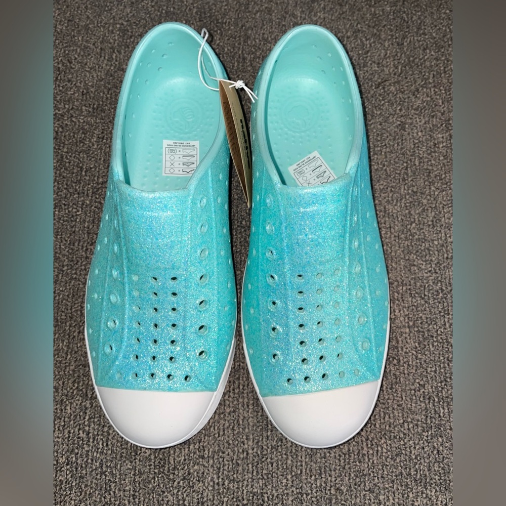 New Jefferson Bling/ 
Piedmont Bling /
Shell White Size 3 Native Shoes